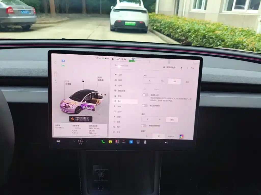 Tesla Model 3 2026 2025 Model Year Facelift Rear-Wheel Drive