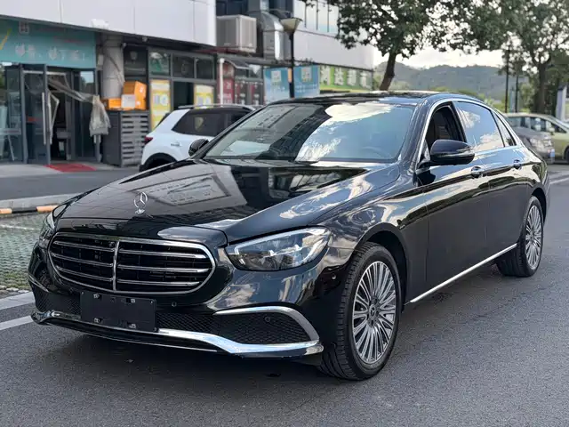 Mercedes-Benz E-Class 2023