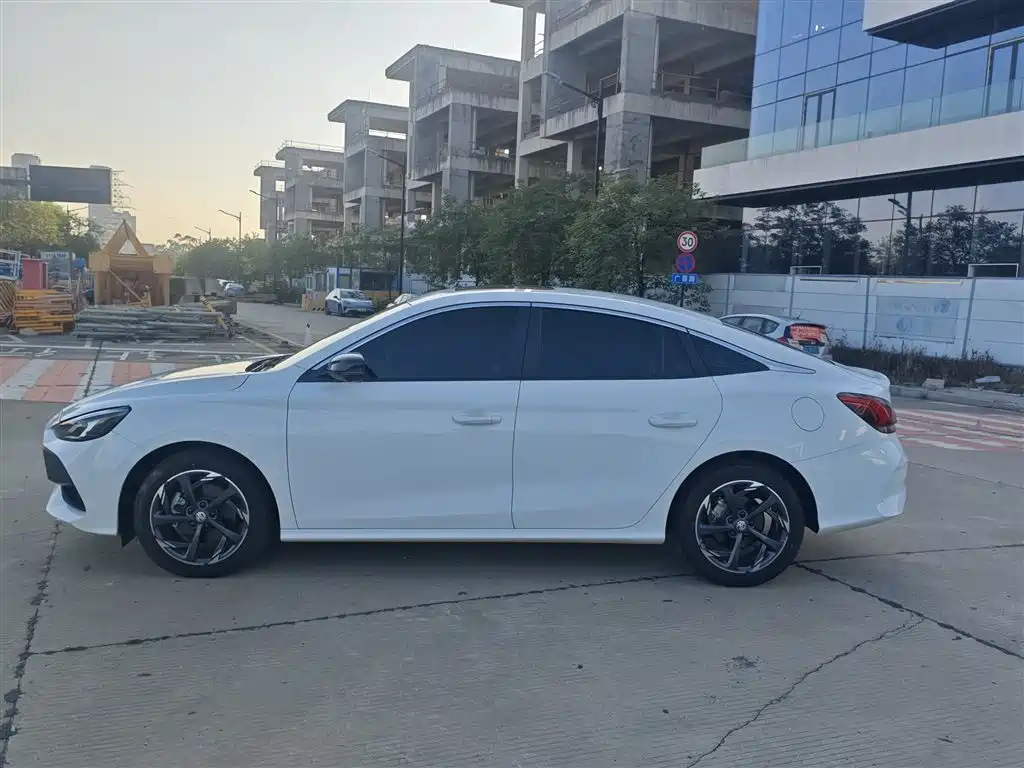 Фото 3 - MG MG5