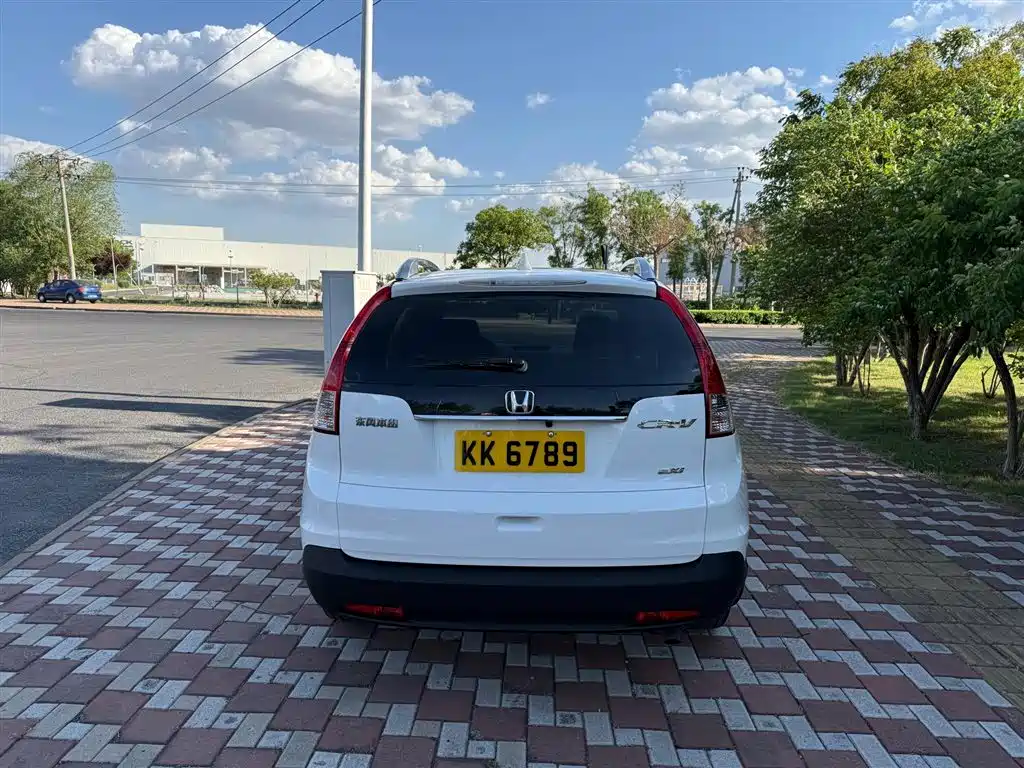 Фото 6 - Honda CR-V