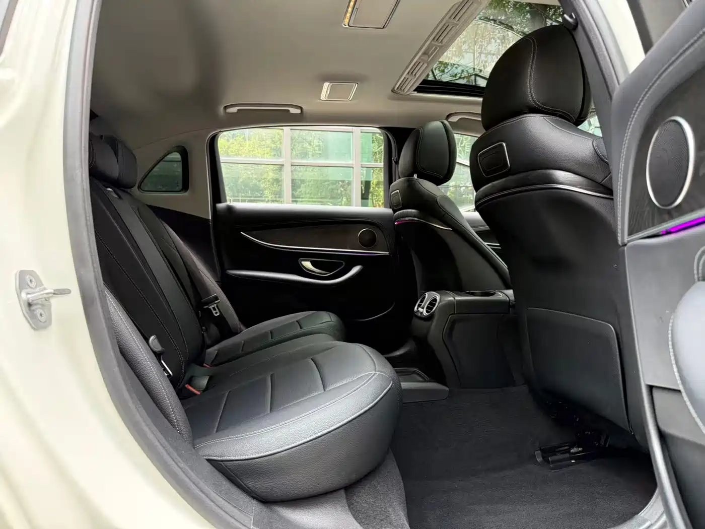 Mercedes-Benz E-Class 2017 E 200 L 4MATIC фото 15