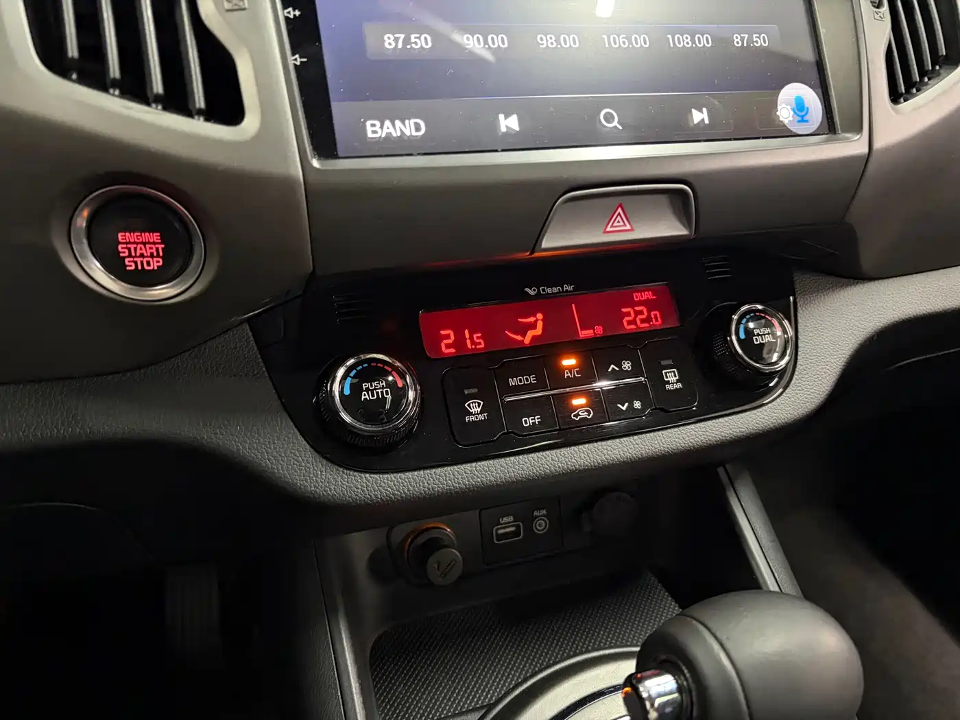Kia Sportage 2015 2.0L Automatic 2WD DLX фото 18