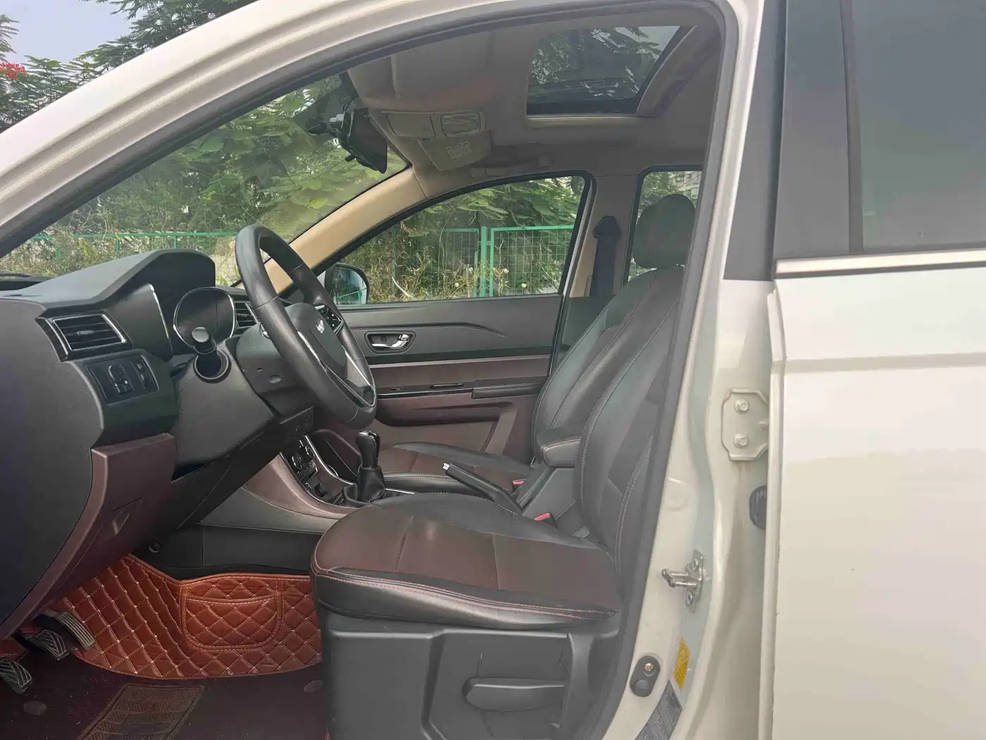 Lifan Maiwei 2016 2016 1.5L Manual Elite Edition