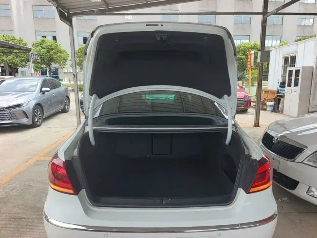 Photo 19 - Volkswagen FAW-Volkswagen CC