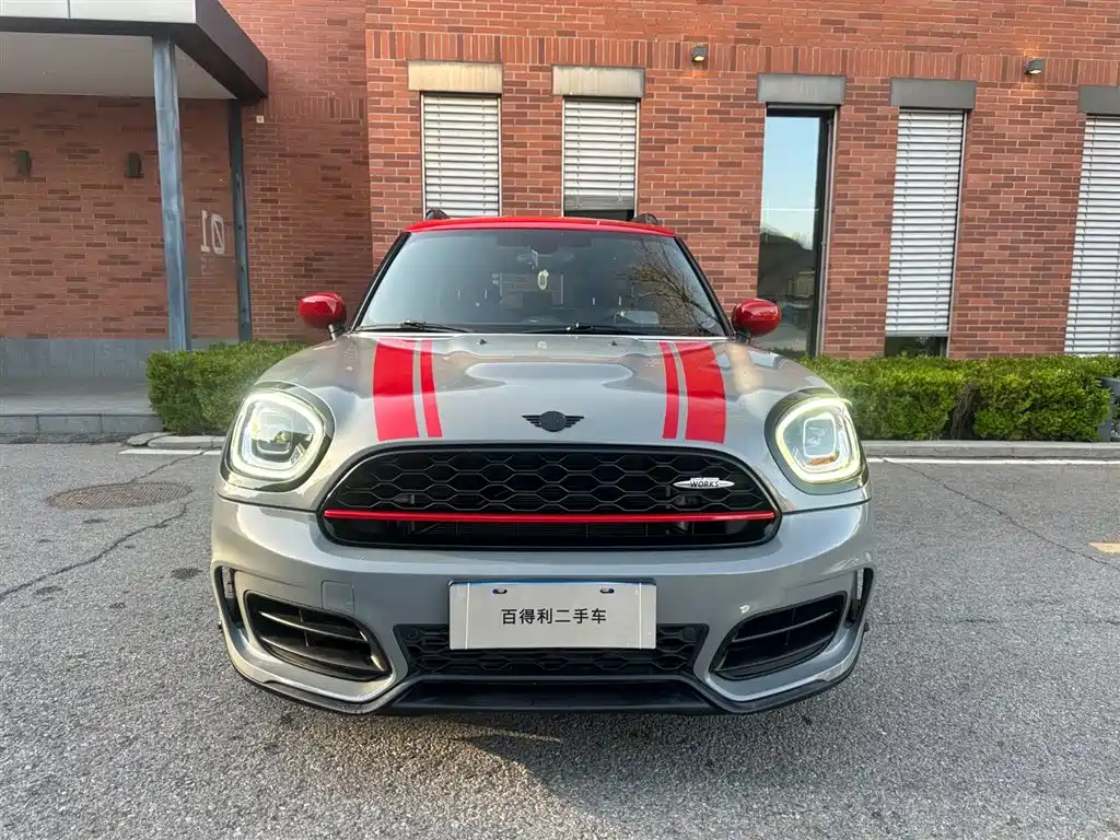 MINI JCW COUNTRYMAN