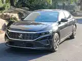 Photo 1 - Volkswagen Passat