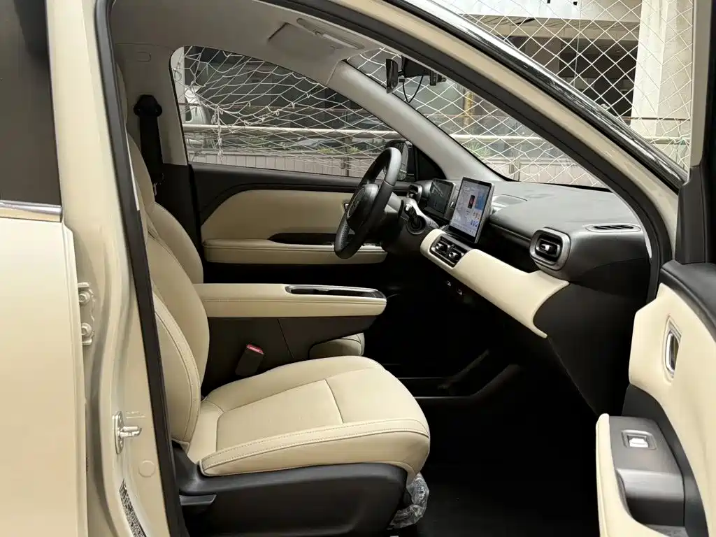 Фото 8 - Wuling Motors Wuling Binguo PLUS