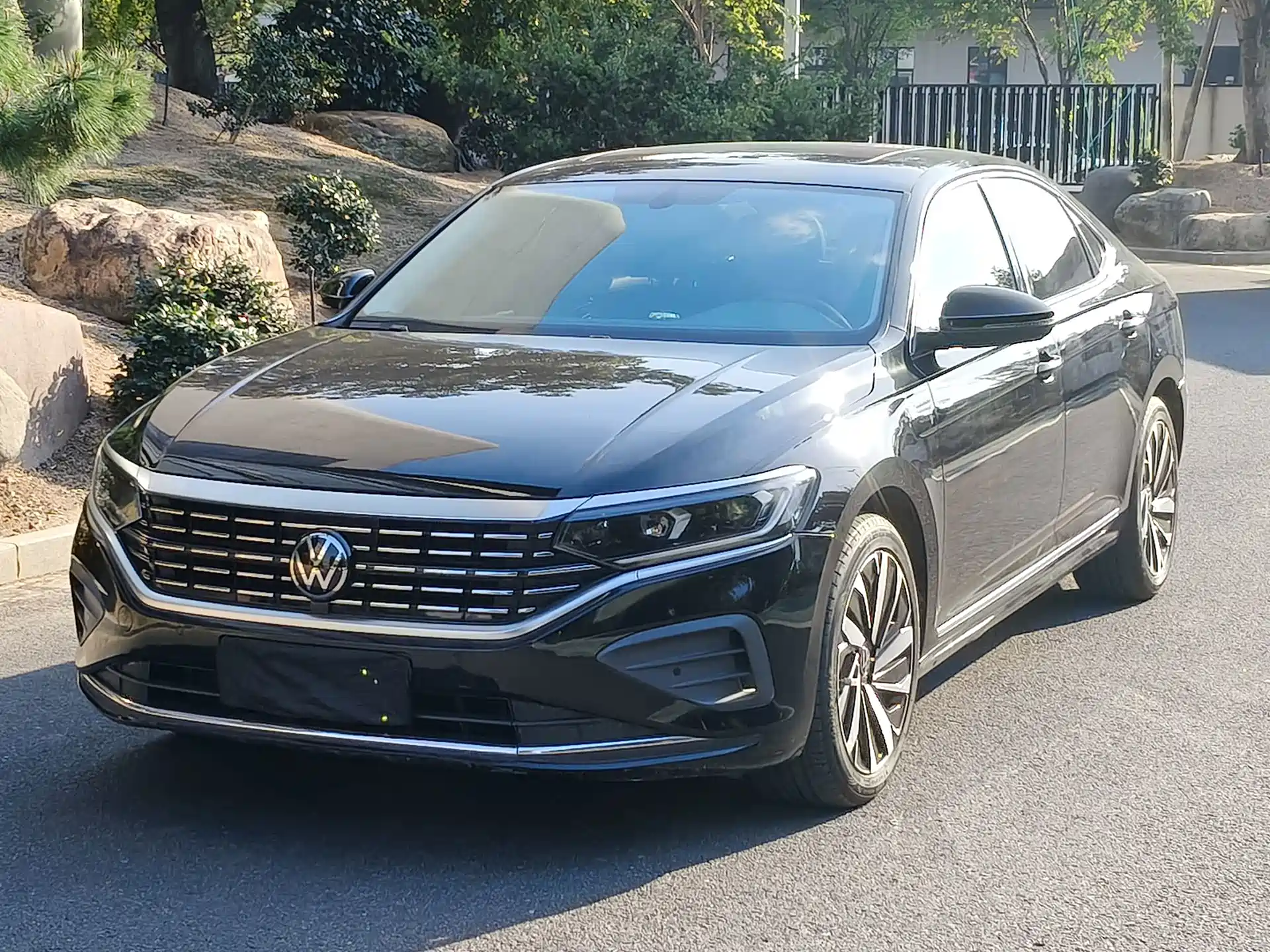 Photo 1 - Volkswagen Passat
