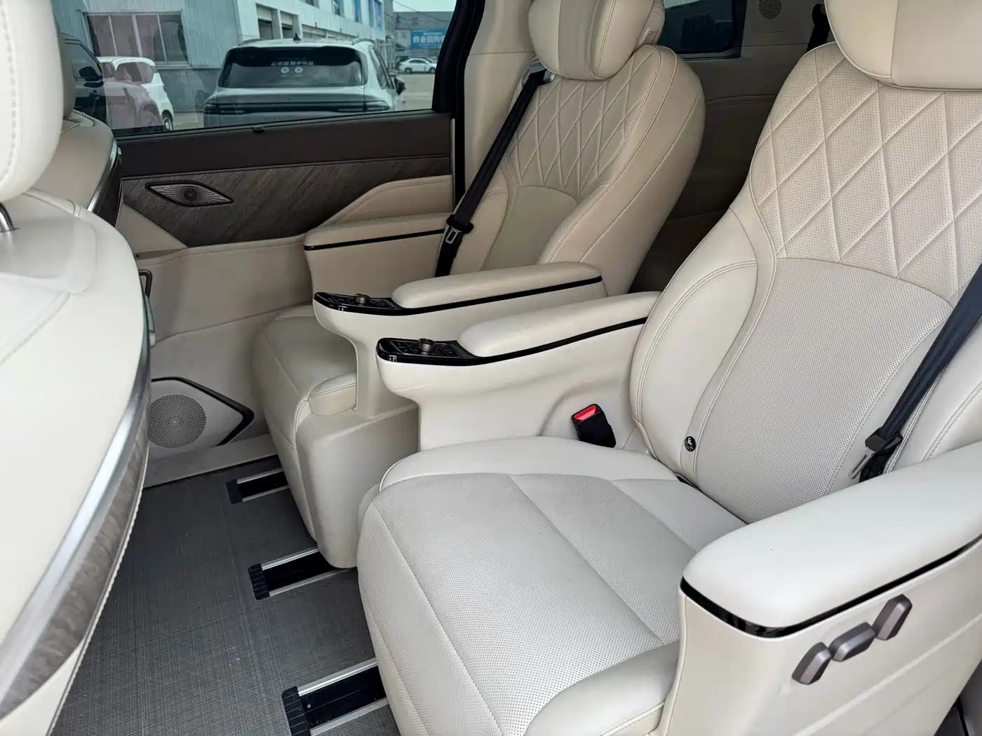 WEY Alpine 2025 2025 AWD Alpine 8