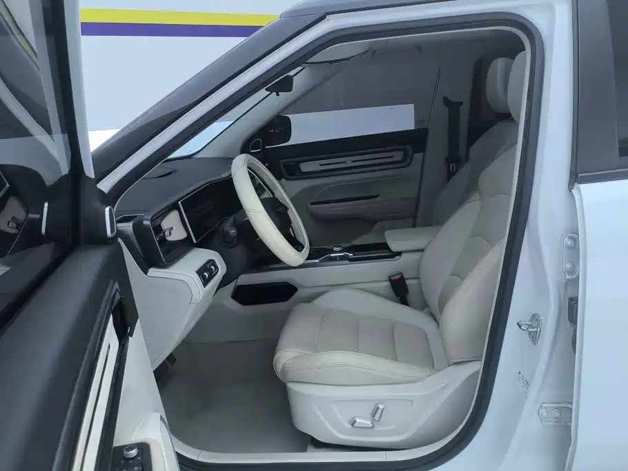 Geely ICON 2023 2023 Model 1.5TD Chocolate Deluxe Edition
