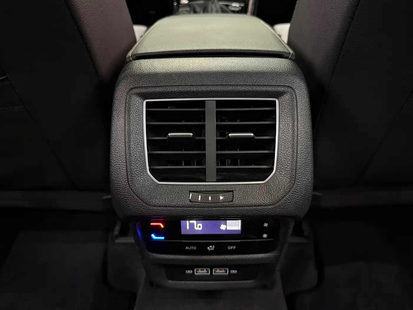 Volkswagen Tayron X 2020 330TSI 2WD Premium Smart Edition фото 17