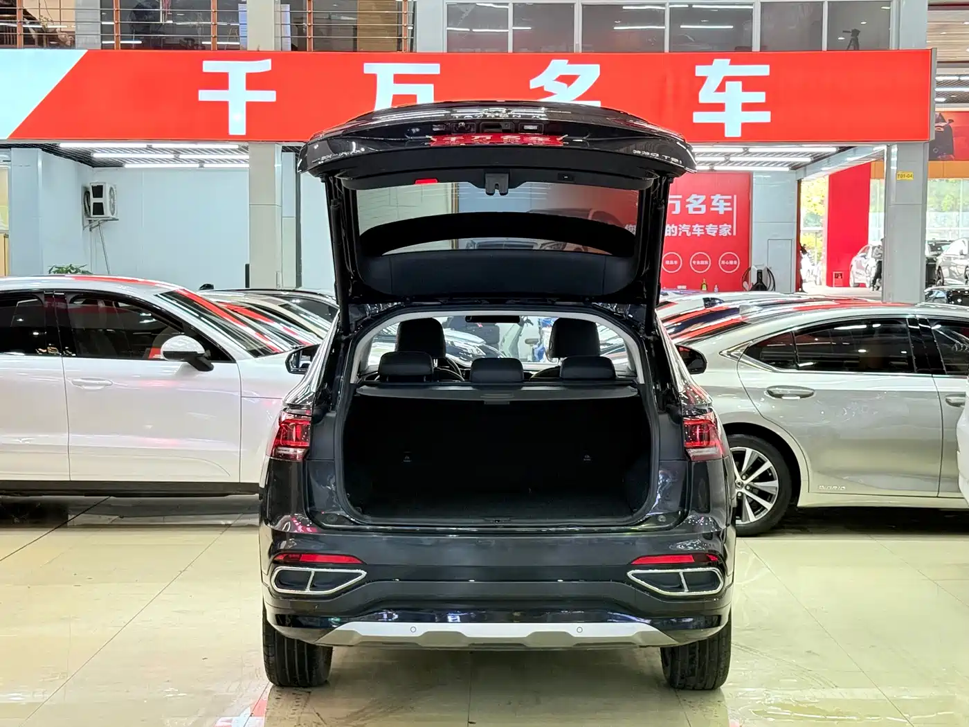 Volkswagen Tayron X 2020 330TSI 2WD Premium Smart Edition фото 28