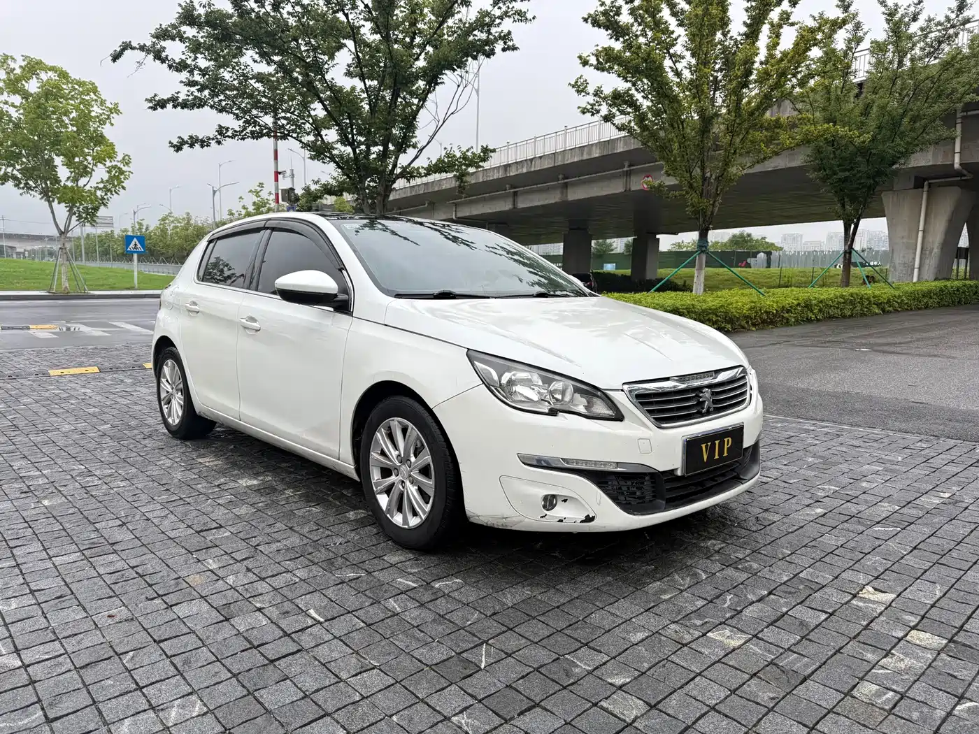 Peugeot 308S 2015 2015 1.2T Auto Dynamic Edition