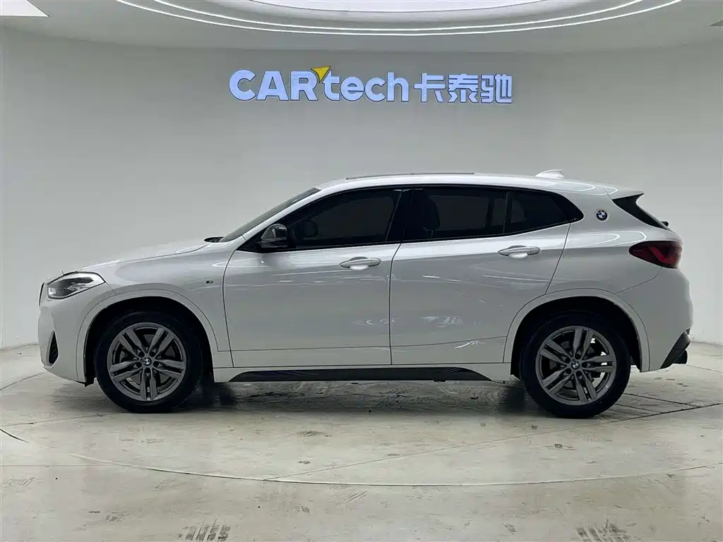 BMW X2 2023 sDrive25i M Sport Shadow Edition фото 5