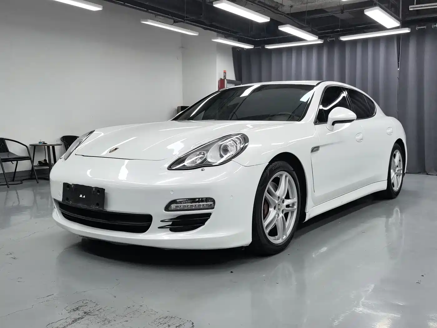 Porsche Panamera 2010 Panamera 4 3.6L