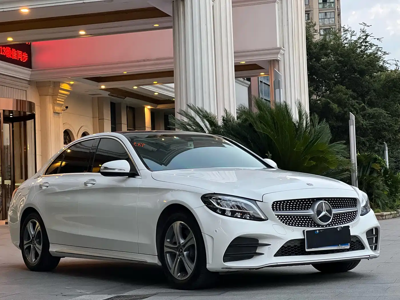 Mercedes-Benz C-Class 2020 C 260 L Sport фото 3