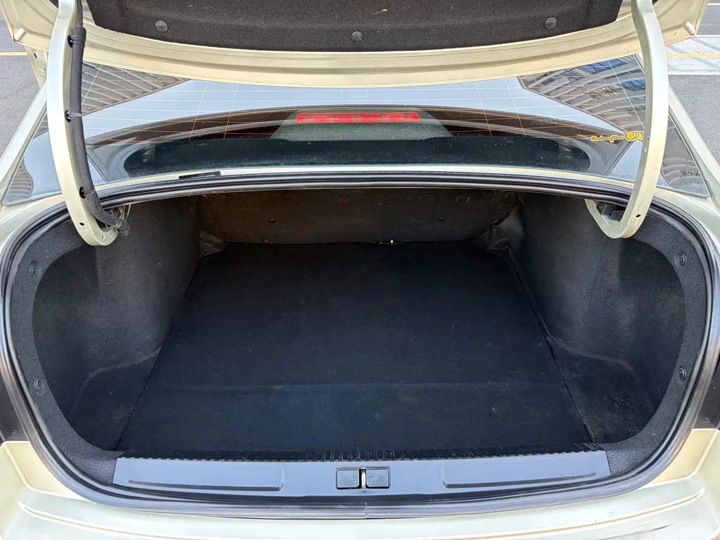 Citroën C4 C-Quatre 2017 2016 Happy Edition 1.6L Automatic Luxury Type