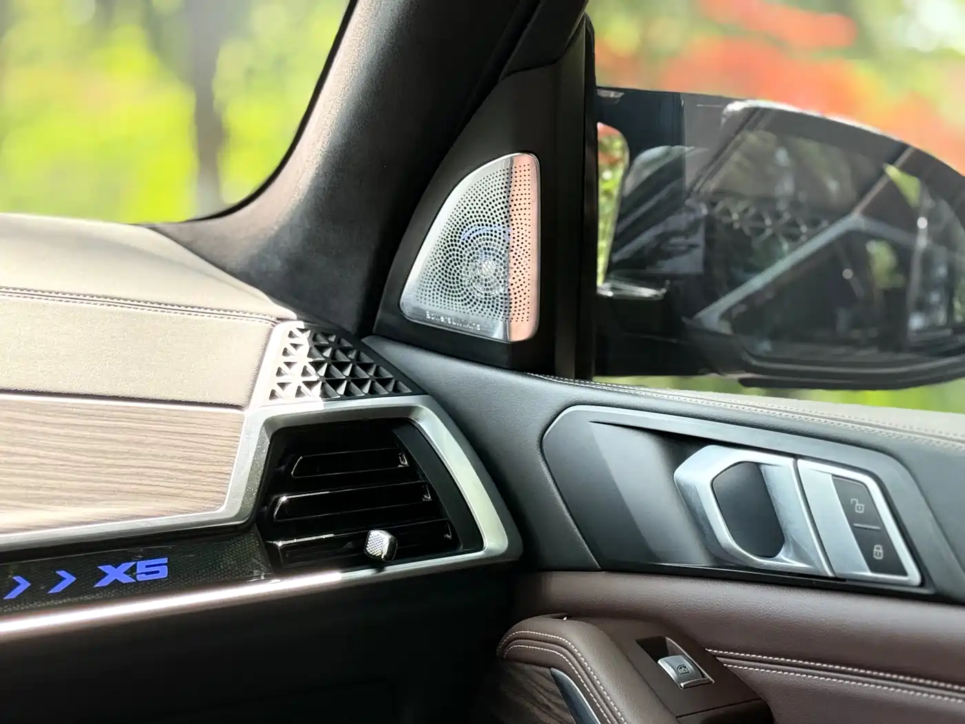 BMW X5 2023 xDrive 40Li M Sport Black Night Package фото 13