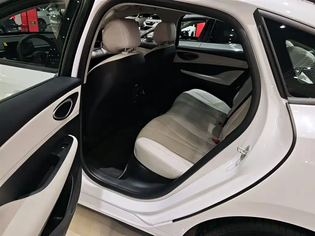 BYD Hai Bao 05 DM-i 2025 DM-i Smart Drive Edition 55KM Luxury фото 17