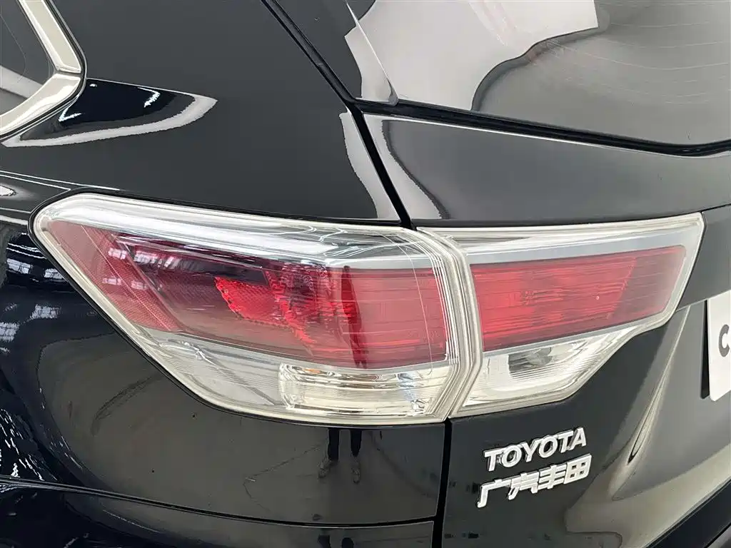 Toyota Highlander 2017 2.0T 4WD Premium 7-Seater фото 7