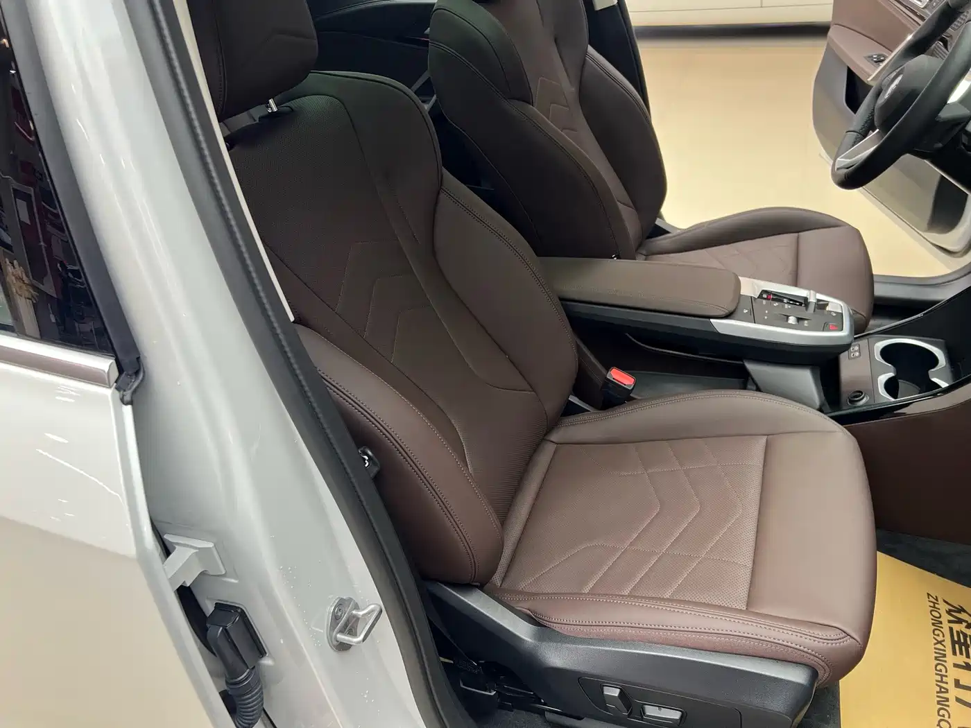 BMW iX1 2026 2023 eDrive25L X Design Package