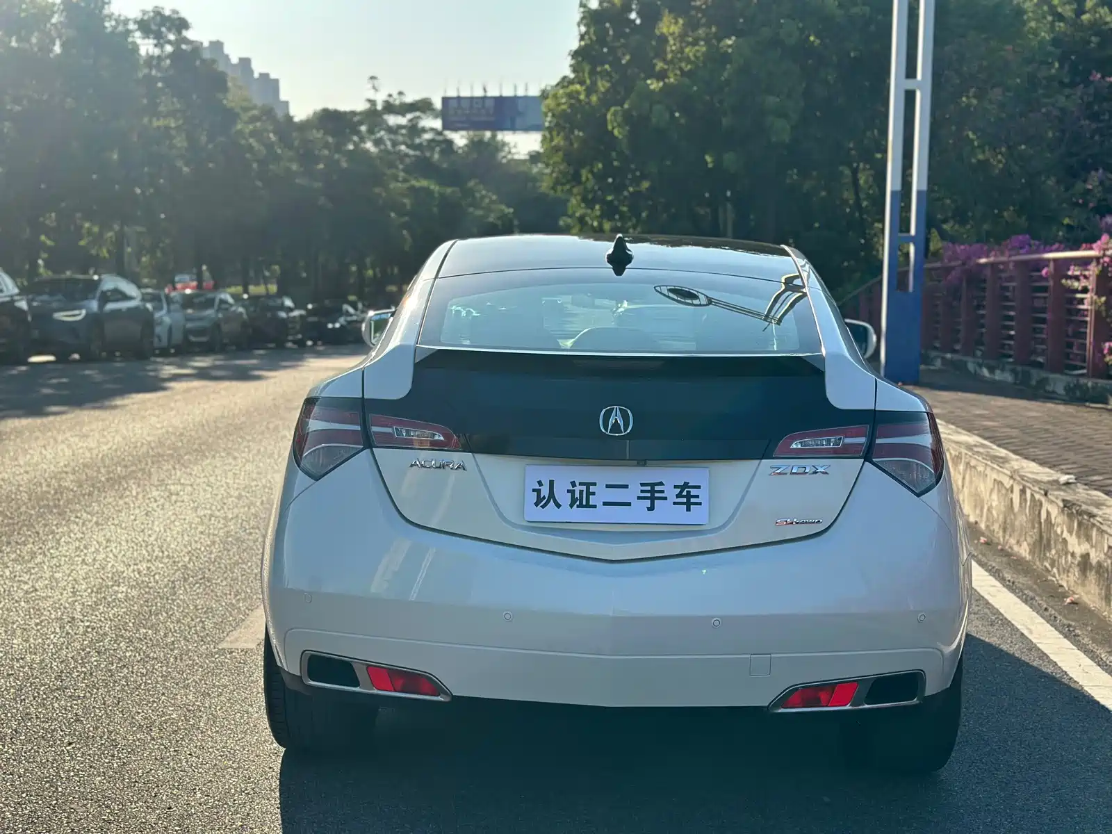 صورة 4 - Acura ZDX