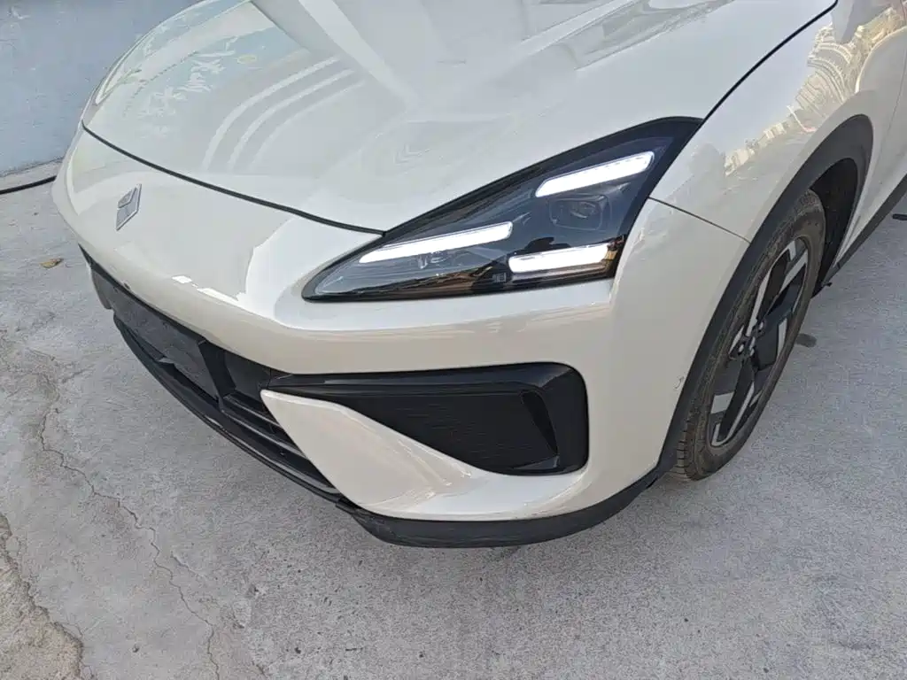 Photo 24 - Baojun Yunhai