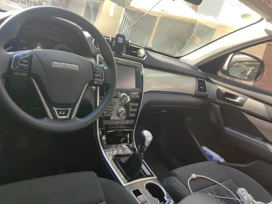 Haval H2 2019 2018 Creation Edition Red Label 1.5T Manual 2WD Fashion