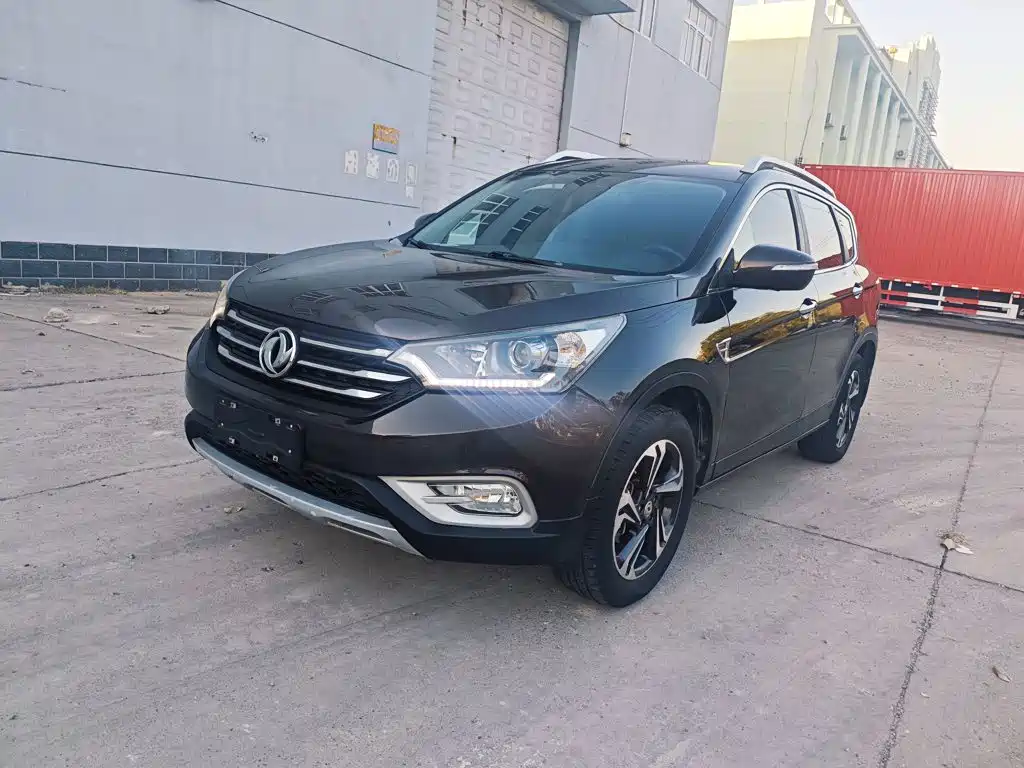 Dongfeng Aeolus Dongfeng Fengshen AX7 2016 — пригон из Китая