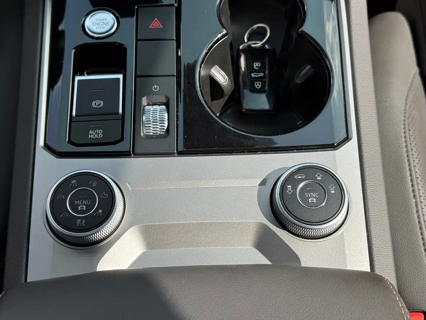Volkswagen Touareg 2019 3.0TSI Sharp Edge Edition China VI фото 9