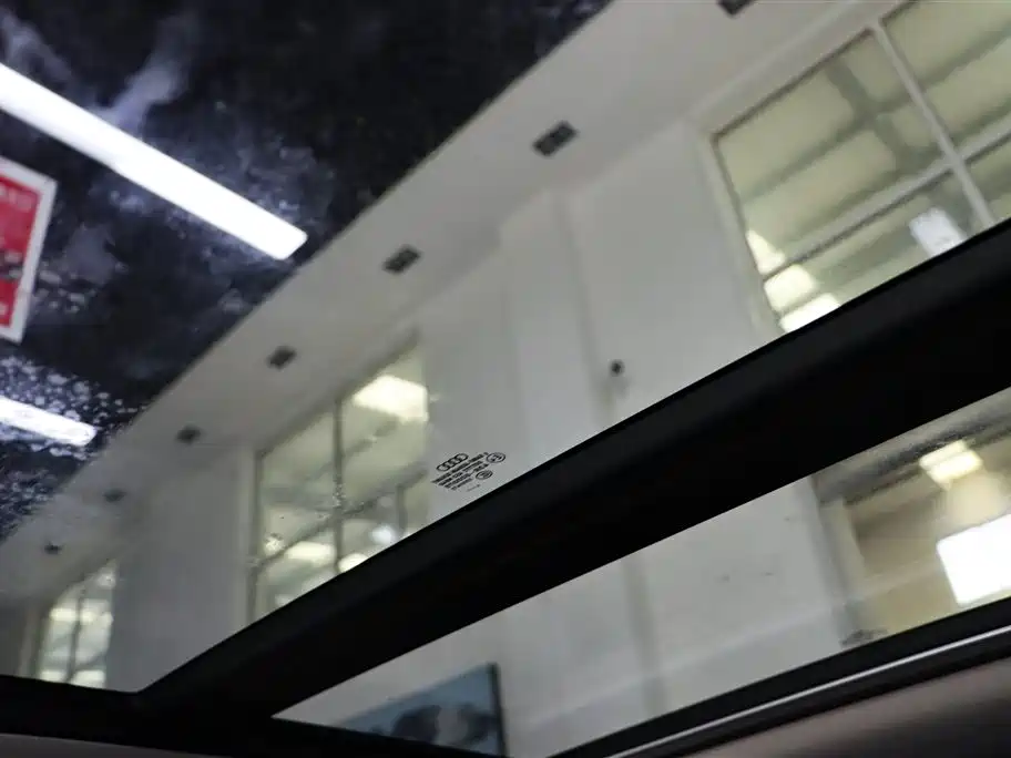 Audi Q3 2015 35 TFSI quattro Technology фото 17