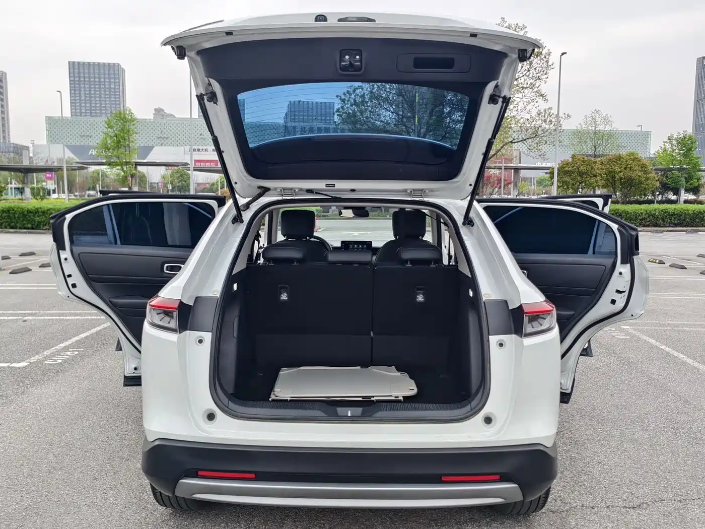 Honda Vezel 2023 2023 1.5L CVT Pioneer Edition