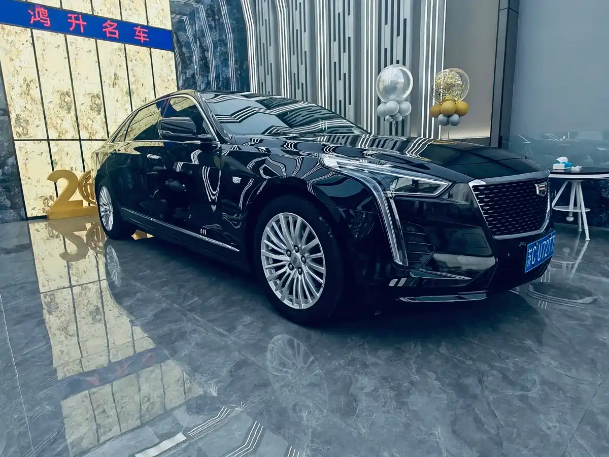 CADILLAC CT6