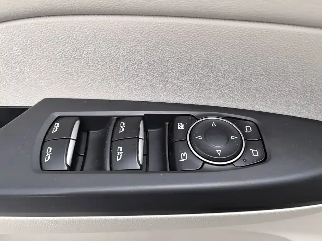 Фото 9 - Buick GL8