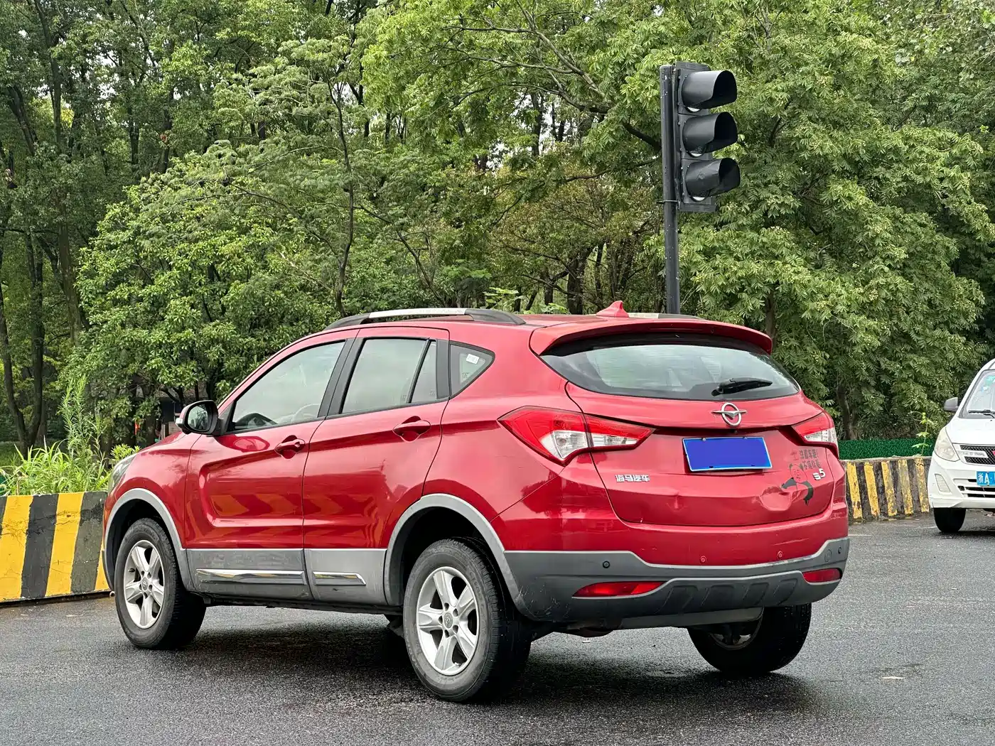 Photo 5 - Haima S5