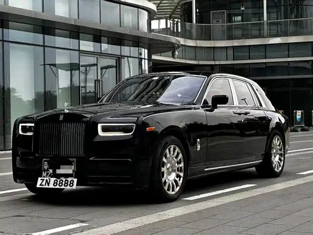Rolls-Royce Phantom 2004 Model 6.7L Standard Version
