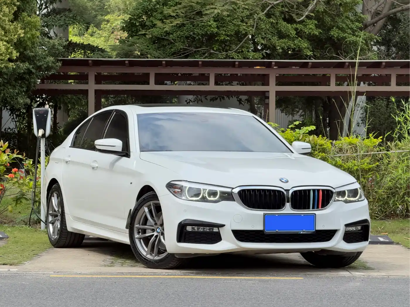 BMW 5 Series (Import) 2018 525i M Sport Package фото 3