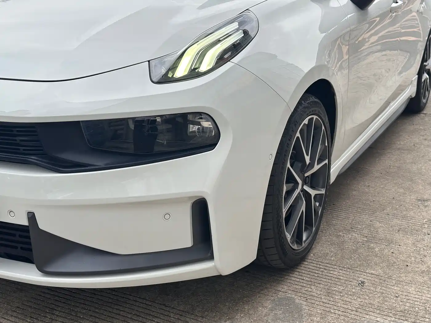 Lynk & Co 03 2020 2.0TD Auto Power Pro Edition фото 4