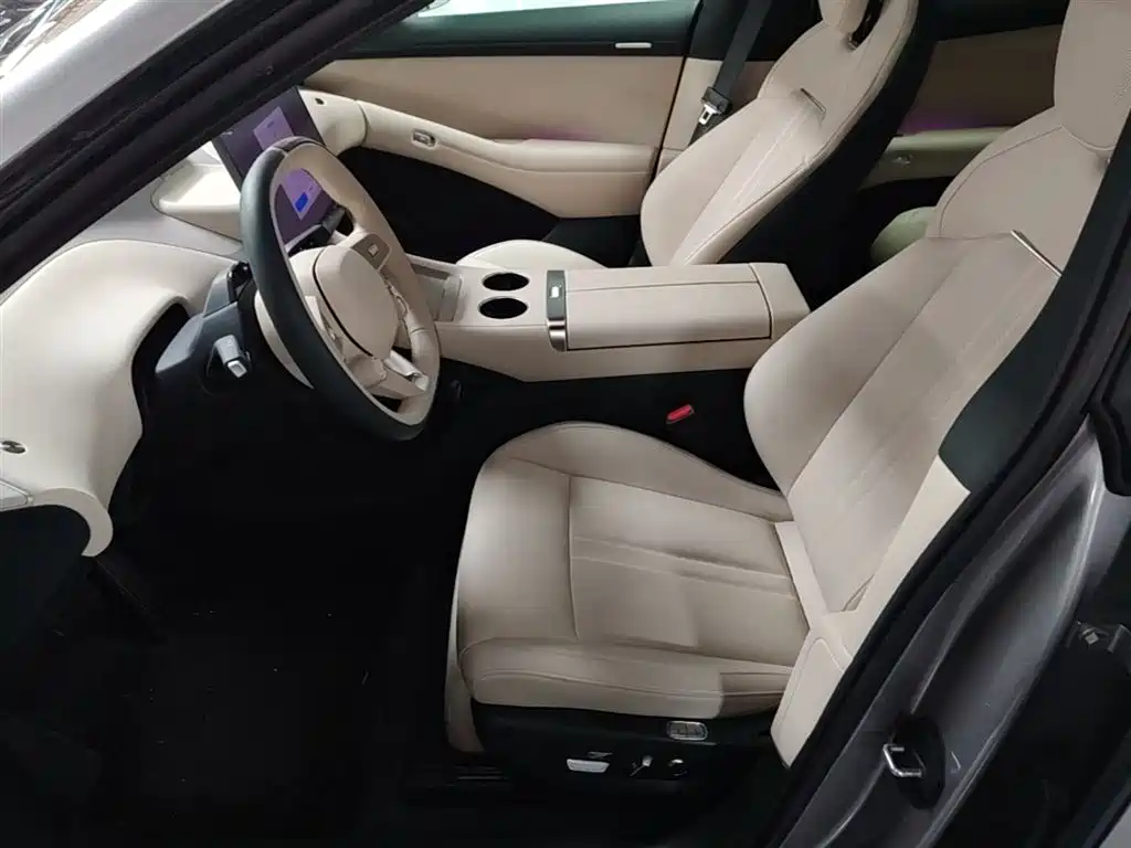 Xiaomi Auto Xiaomi YU7 2025 Extended Range RWD Edition фото 15