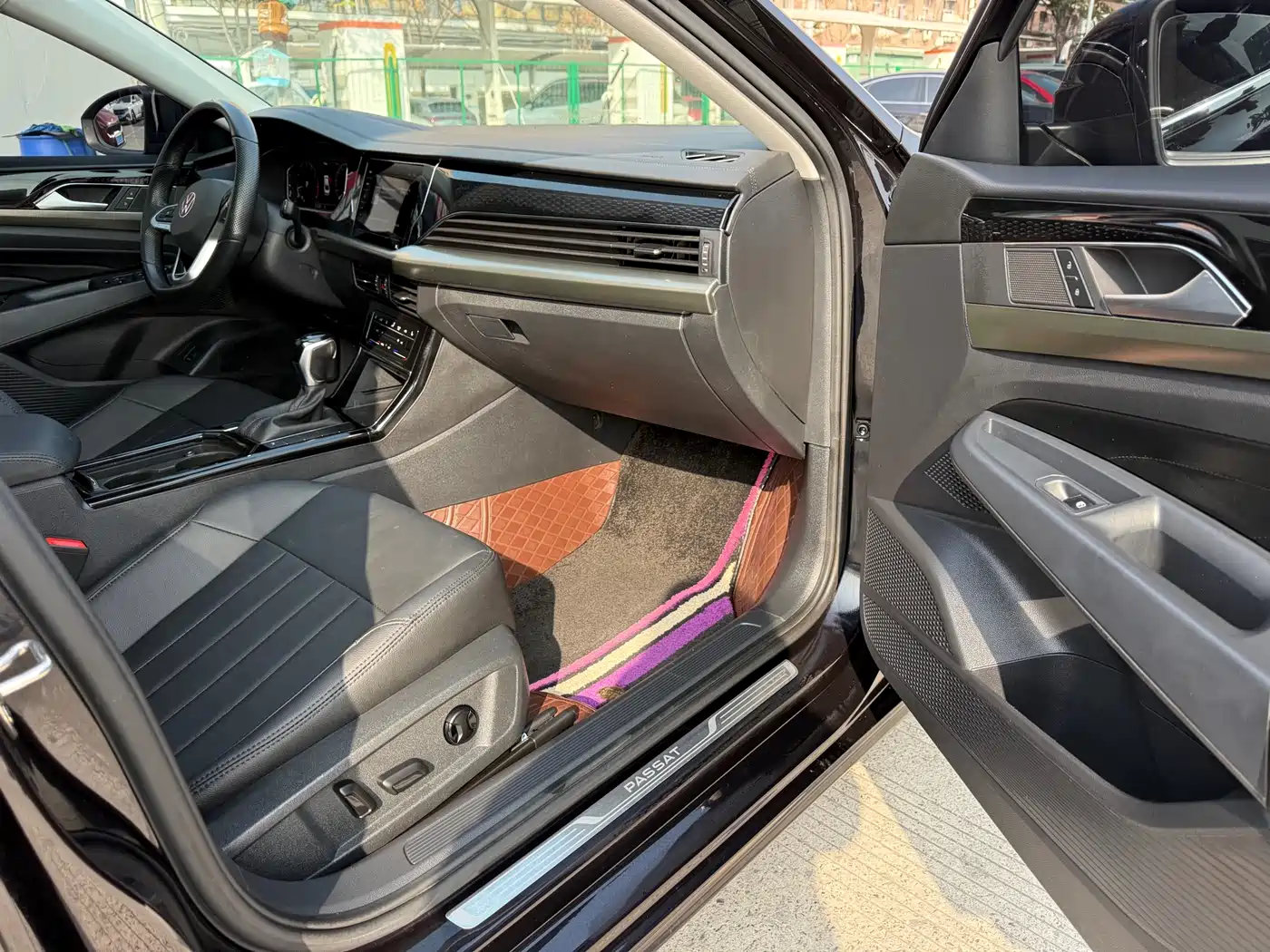 Volkswagen Passat 2022 330TSI Elite Edition фото 15