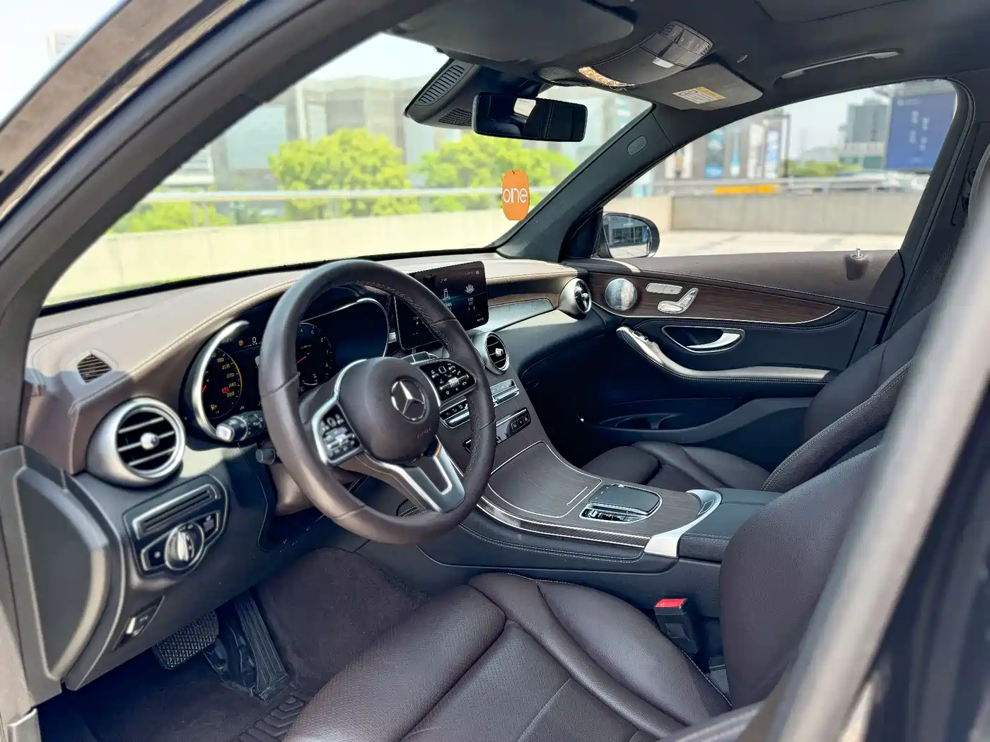 Mercedes-Benz GLC 2020 Facelift GLC 300 L 4MATIC Luxury фото 8