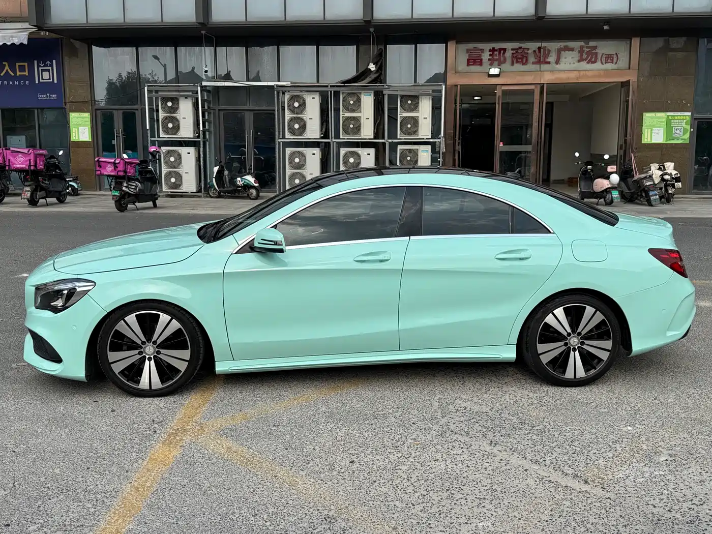 Mercedes-Benz CLA (Import) 2017 CLA 200 Fashion фото 3