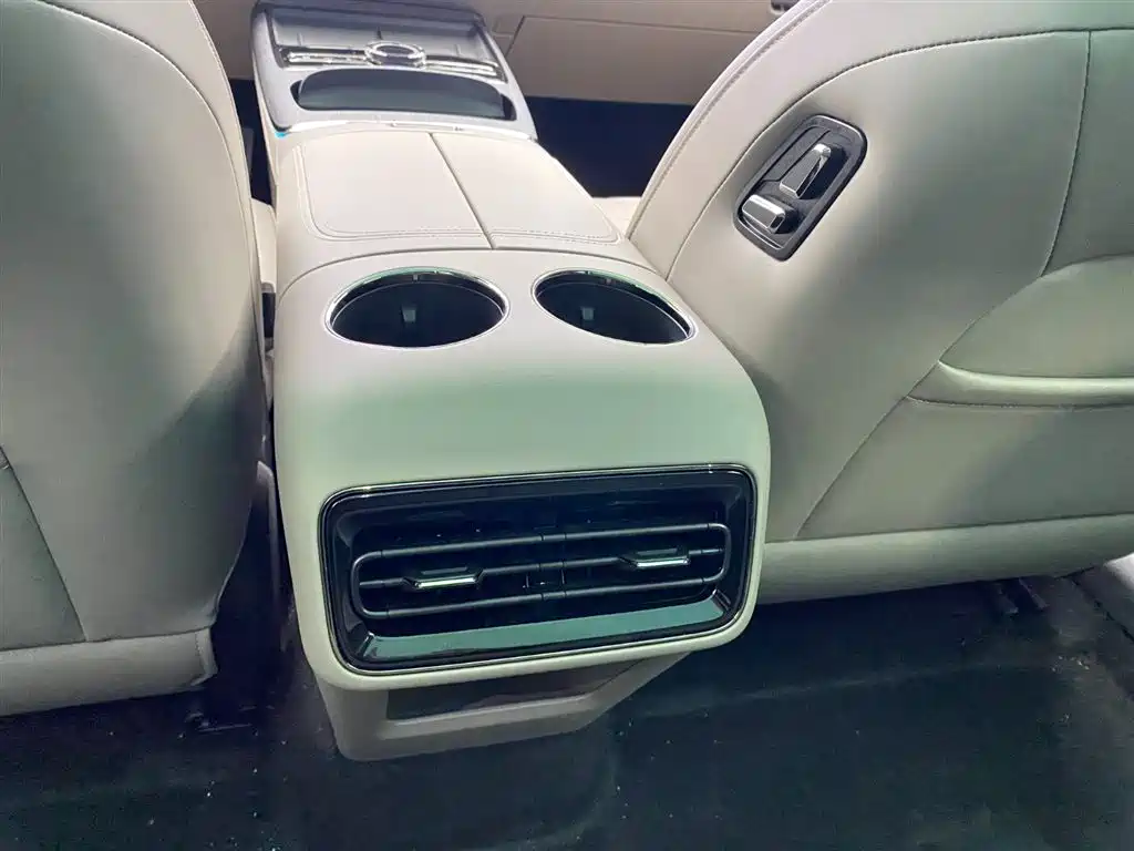 Geely Galaxy Galaxy Xingyao 8 2025 130km EM-P Starship Edition фото 11