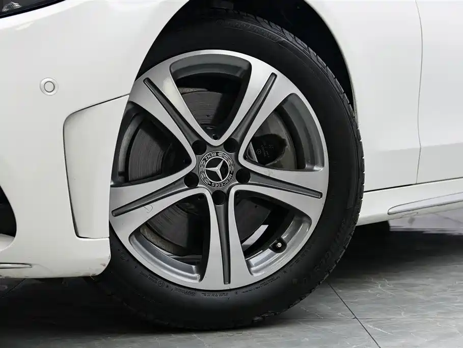 Mercedes-Benz C-Class 2019 Facelift C 260 L Sport фото 3