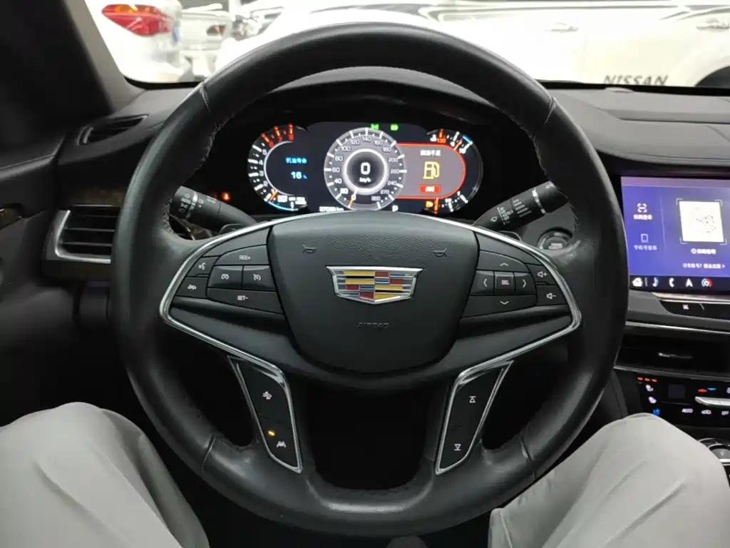 Фото 7 - Cadillac CT6