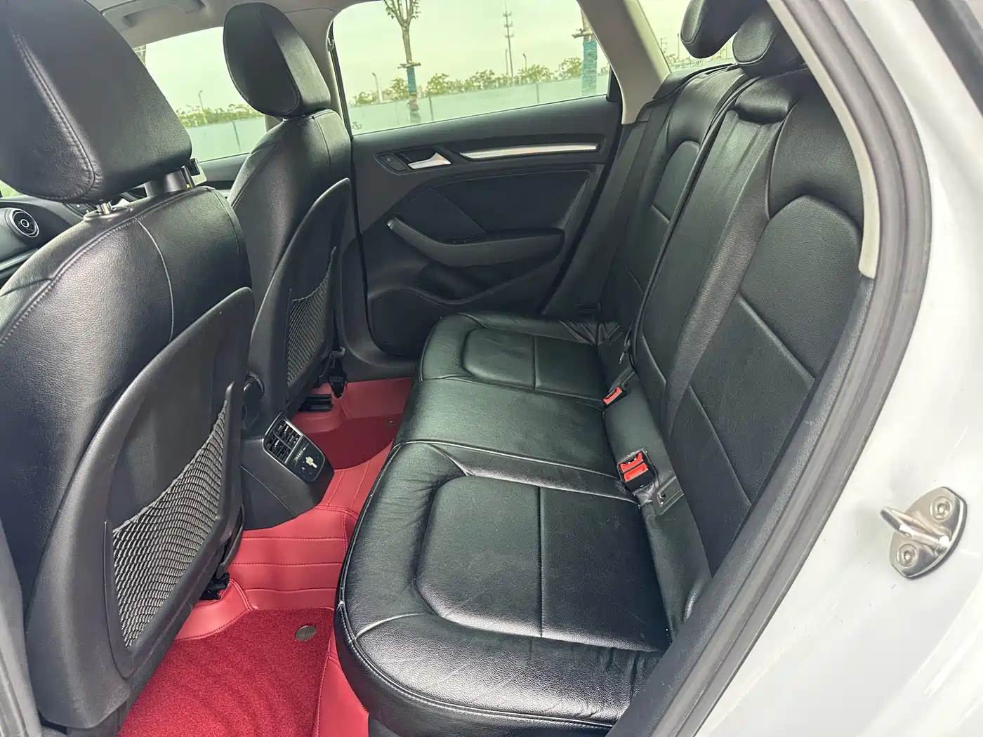 Audi A3 2016 Sportback 35 TFSI Leadership фото 6