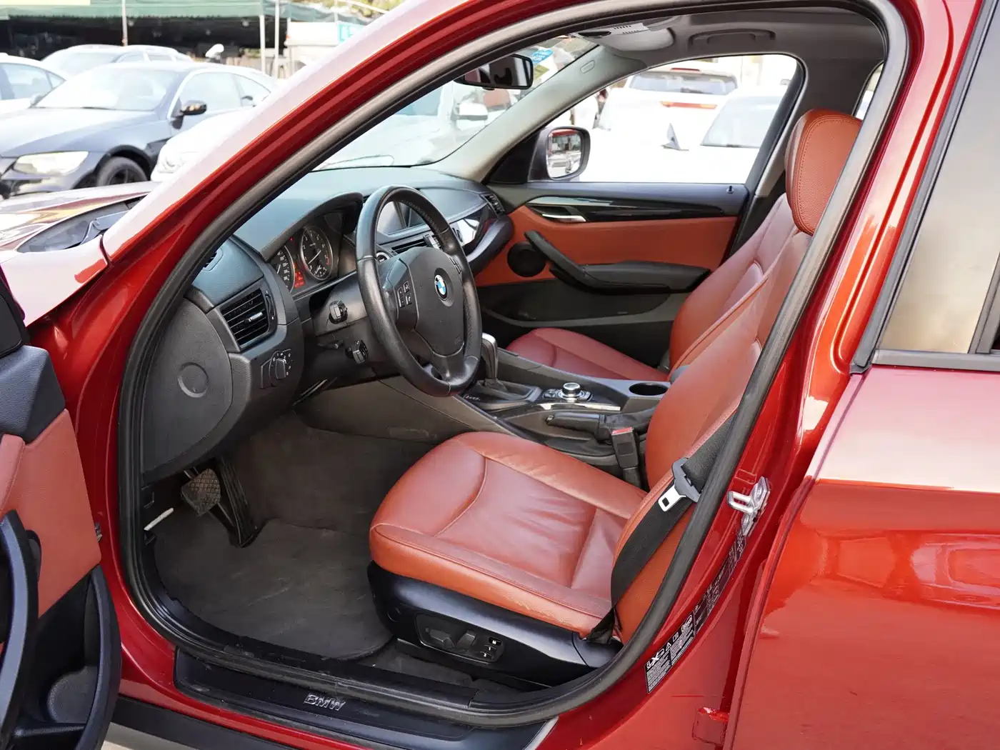 BMW X1 (Import) 2010 xDrive25i фото 5