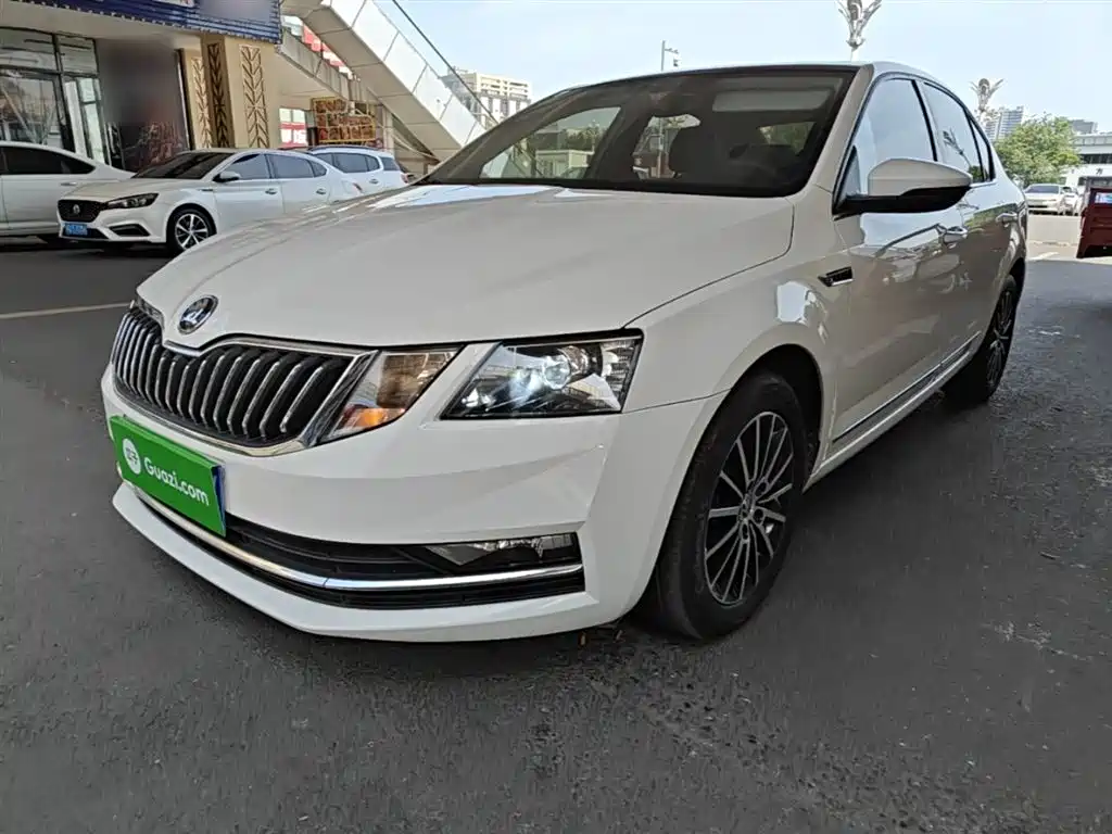 Škoda Octavia 2019 1.5L Automatic Smart Luxury China VI