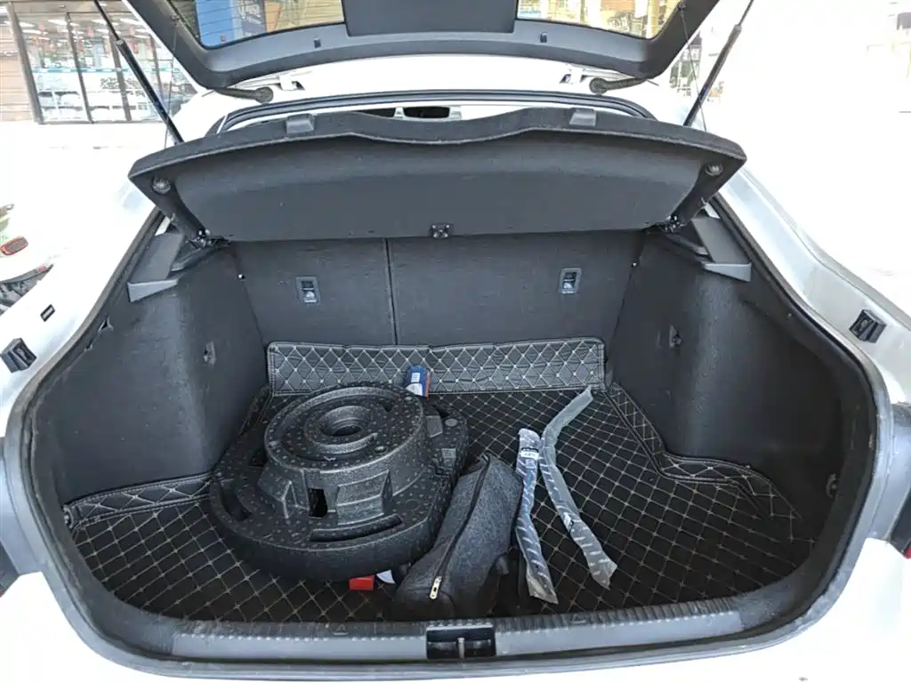 Škoda Octavia 2019 1.5L Automatic Smart Luxury China VI фото 19