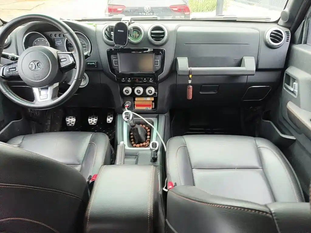 BAIC ORV Beijing Offroad BJ40 2016 2016 40L 2.3T Manual 4WD Premium Edition